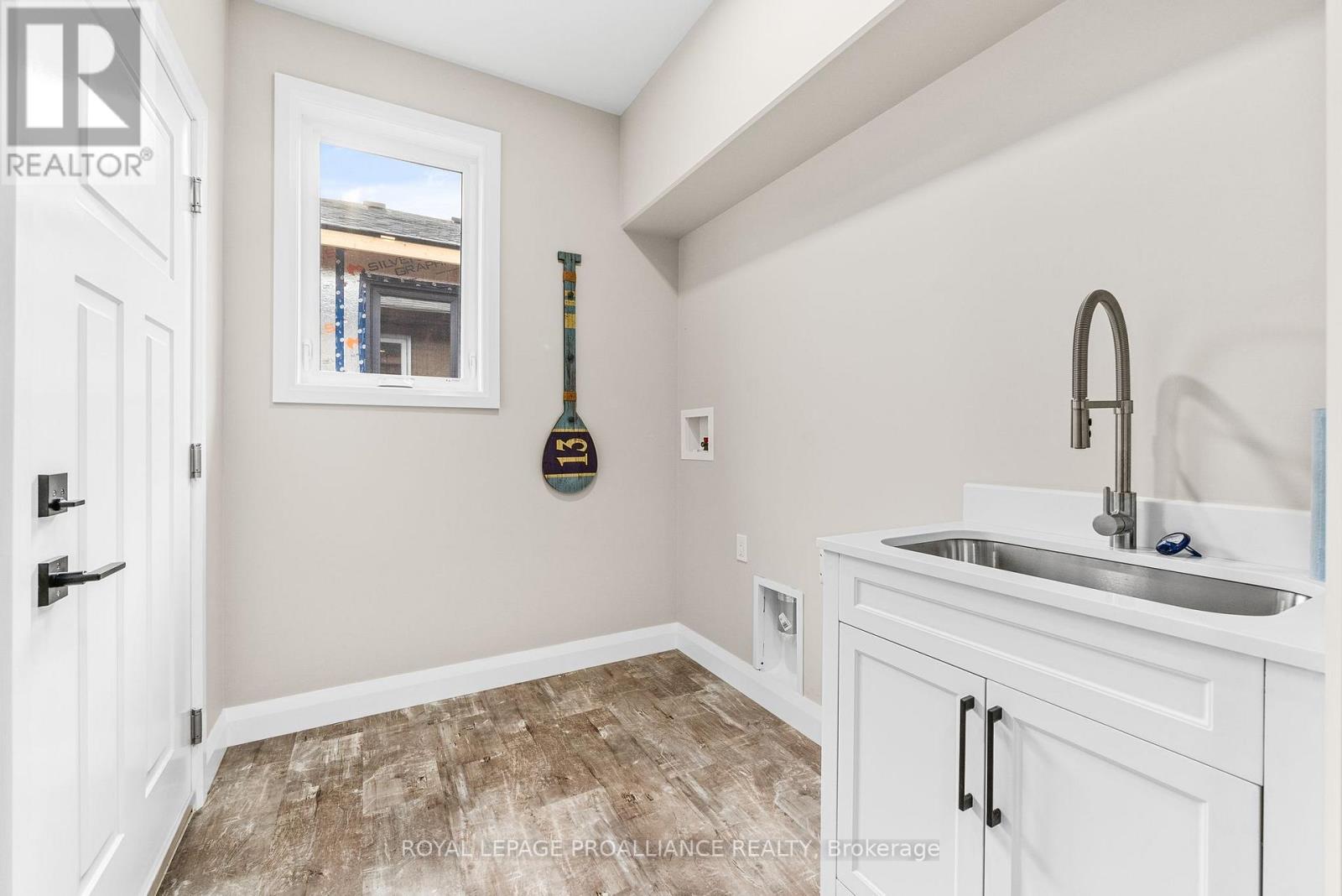 63 HASTINGS PARK DR