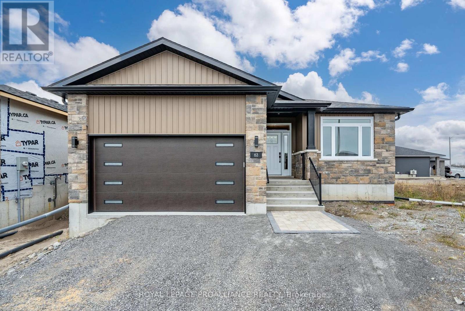 63 HASTINGS PARK DR