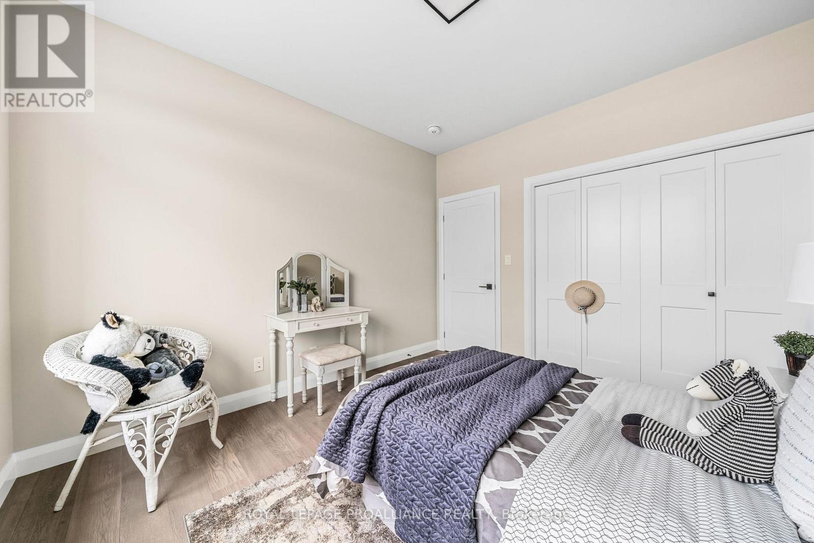 63 HASTINGS PARK DR