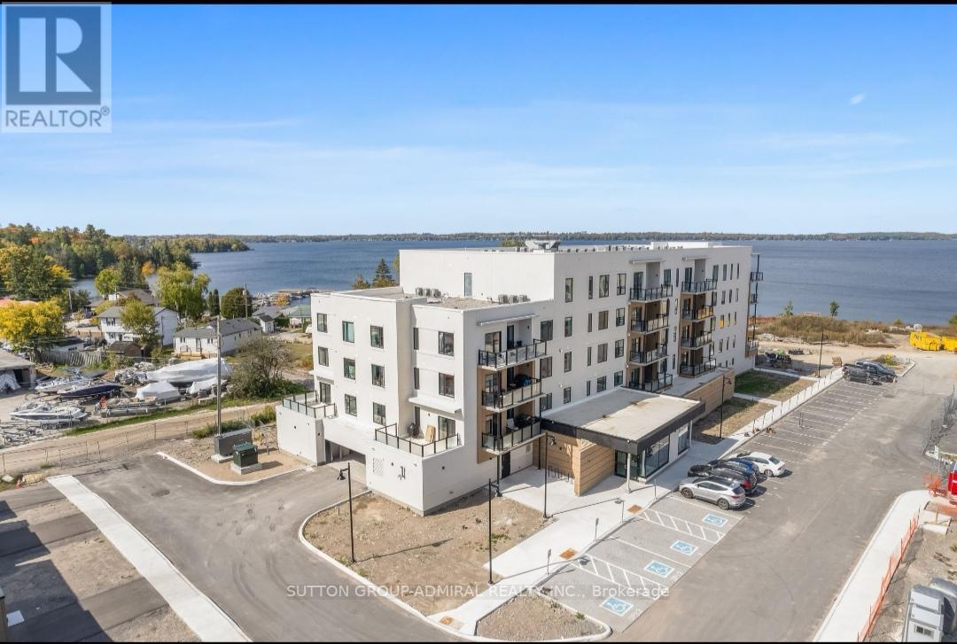#206 -19 WEST ST S, #206