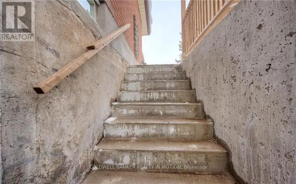 162 CARTER CRES