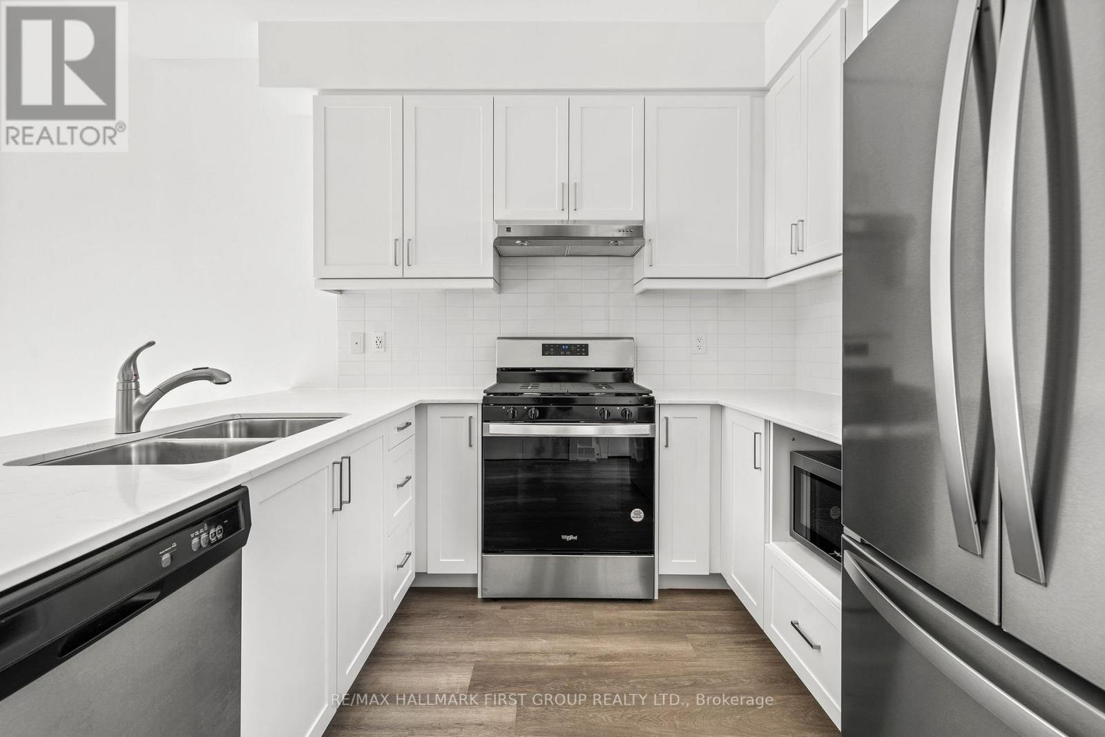 #5 -19 WEST ST N, #5