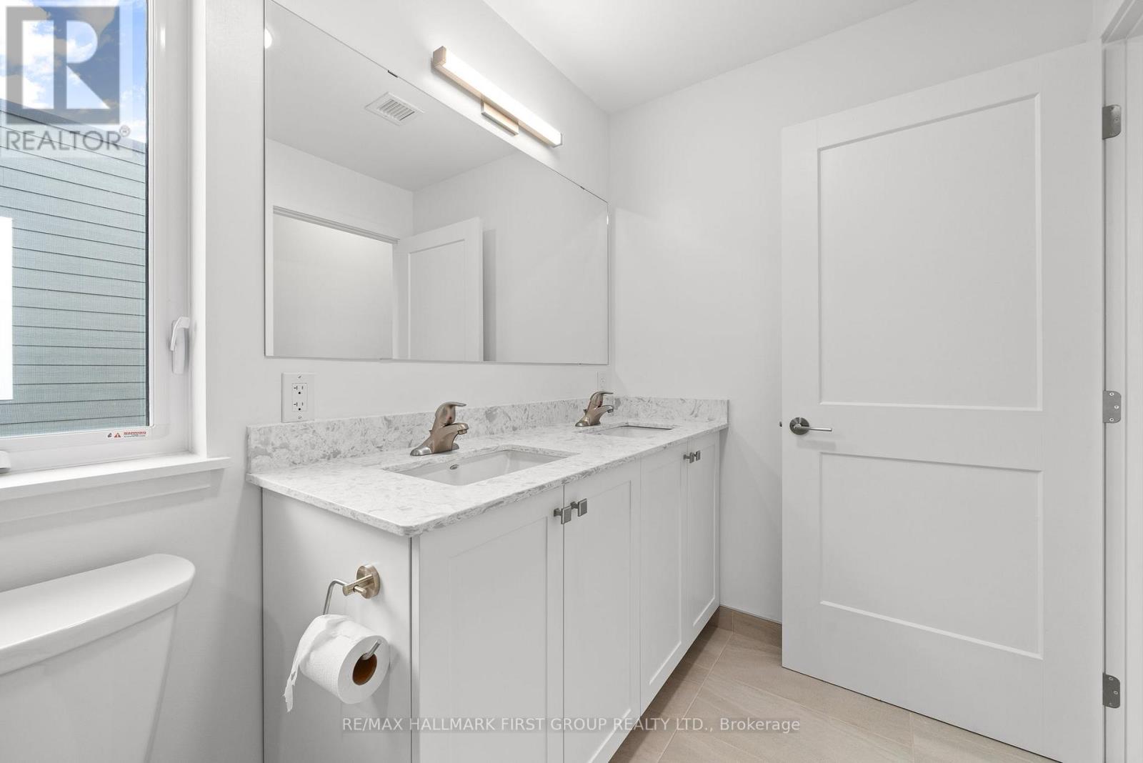 #5 -19 WEST ST N, #5