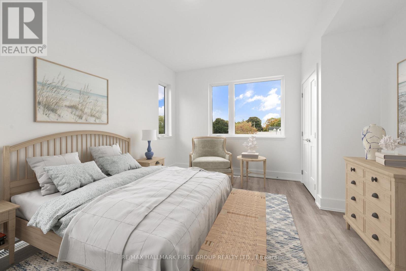 #5 -19 WEST ST N, #5