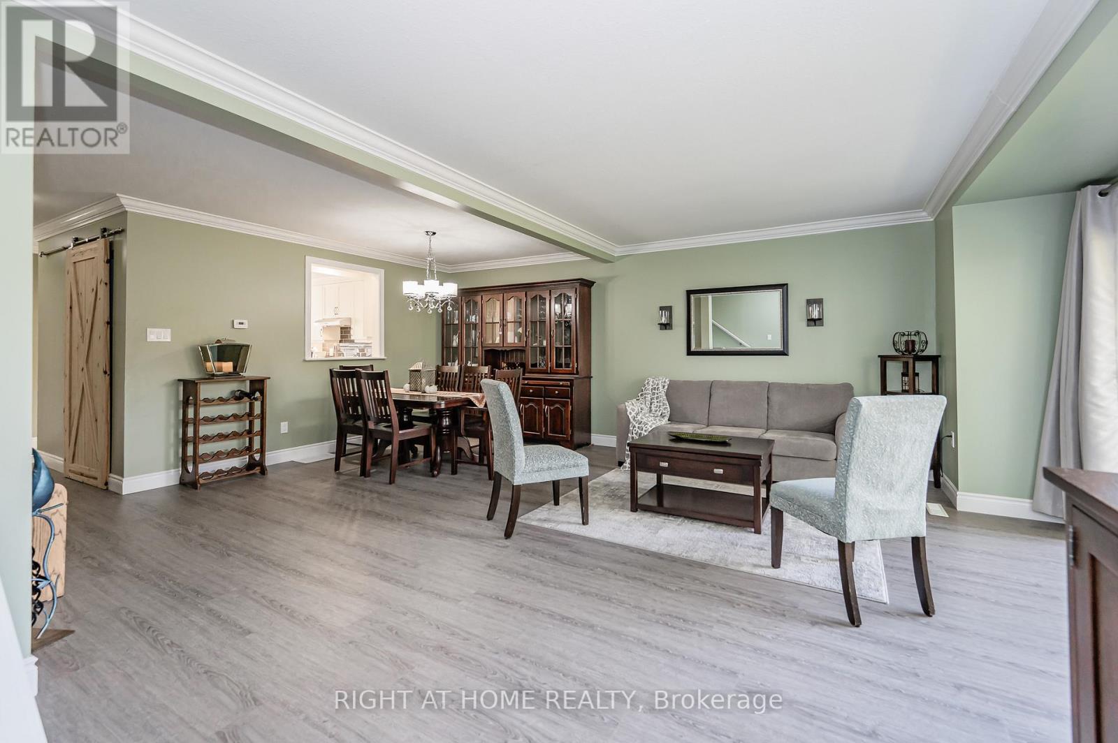 #46 -26 POPLAR DR, #46