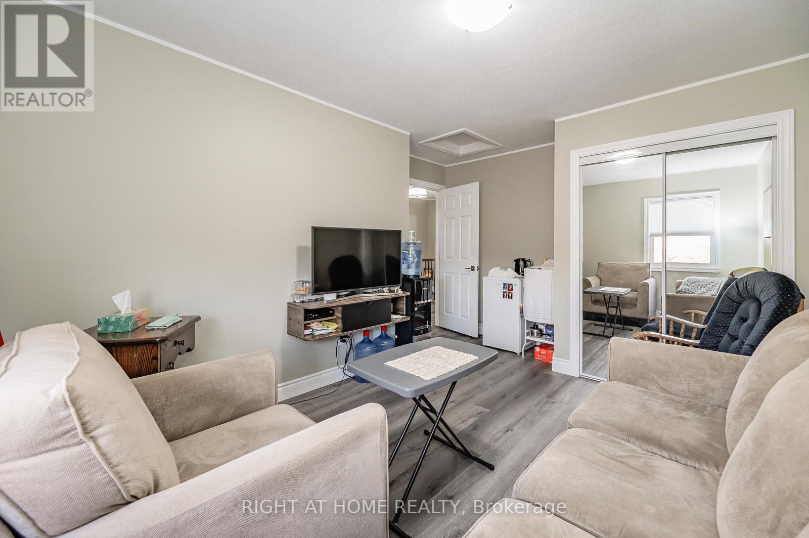 #46 -26 POPLAR DR, #46