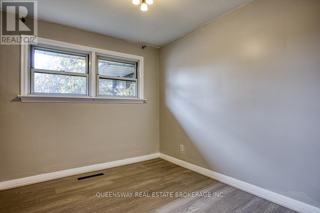 207 BRENDA CRES