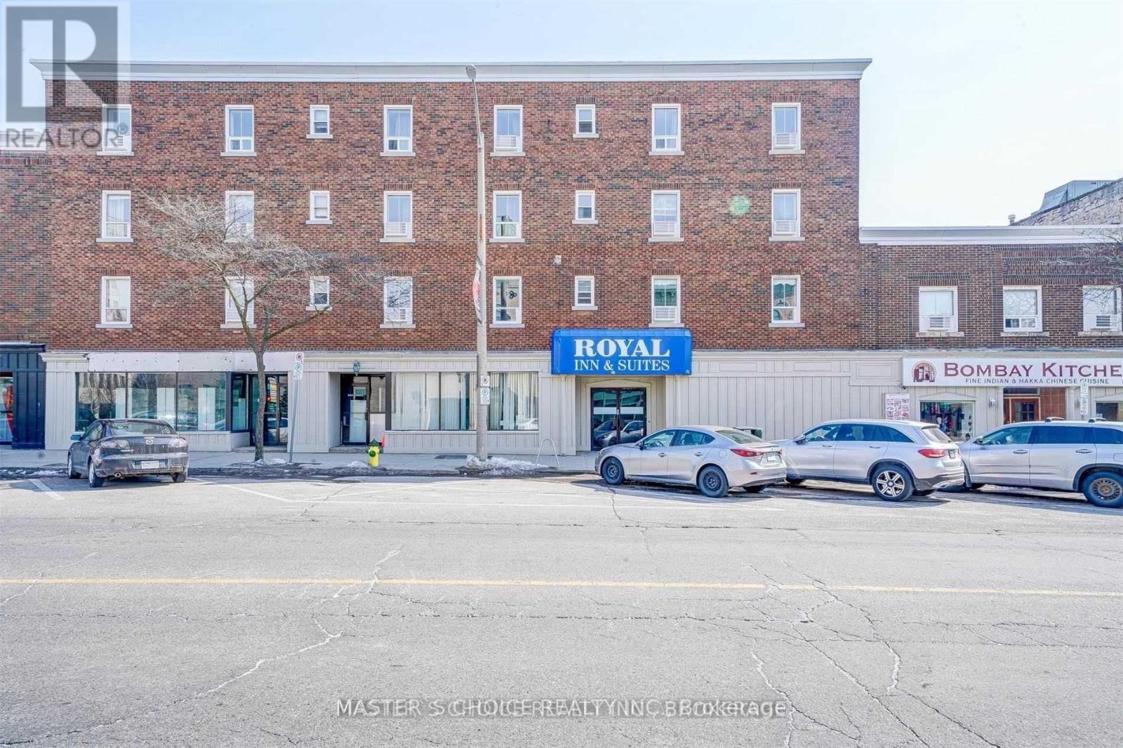 106 CARDEN ST
