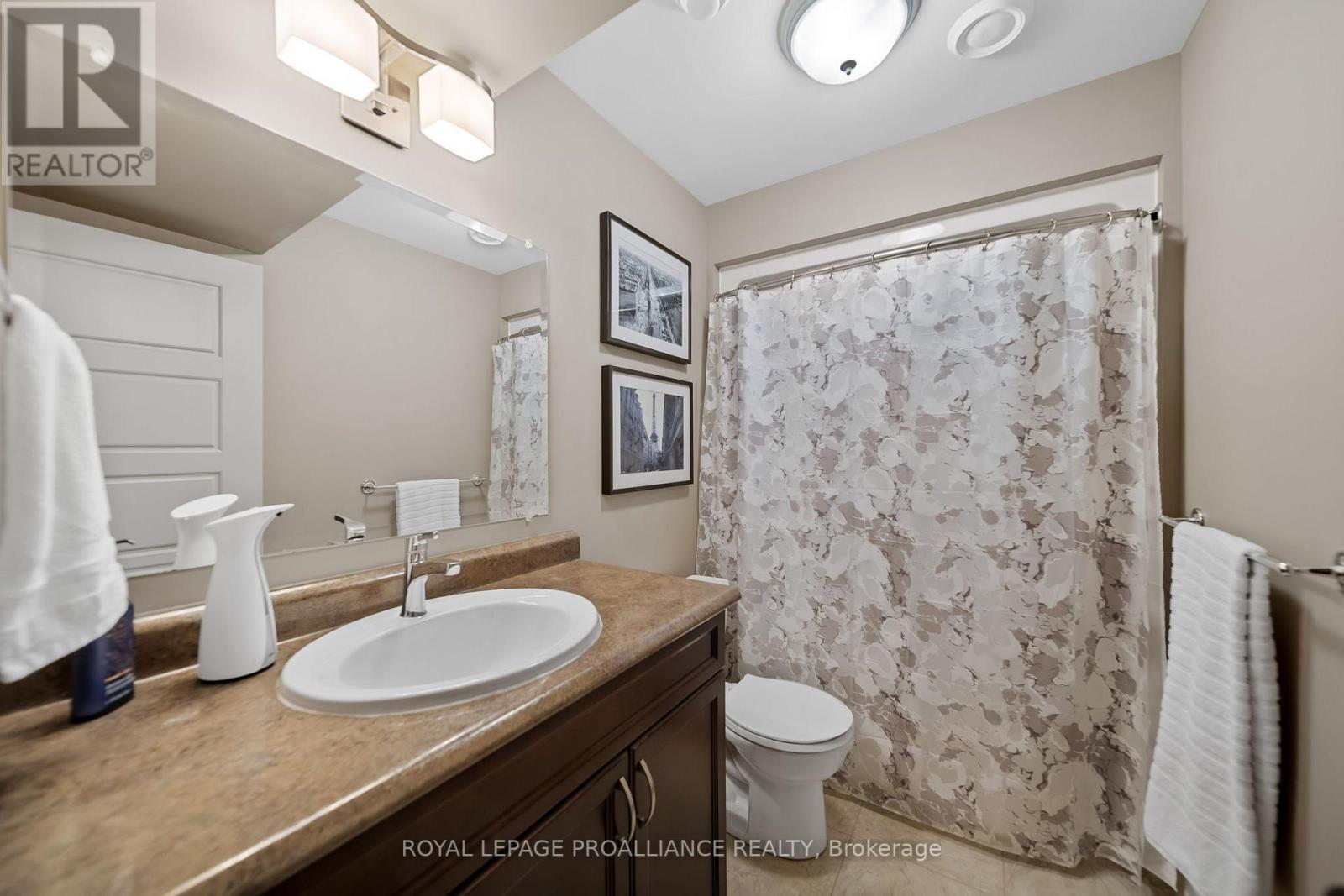 77 HANOVER CRT