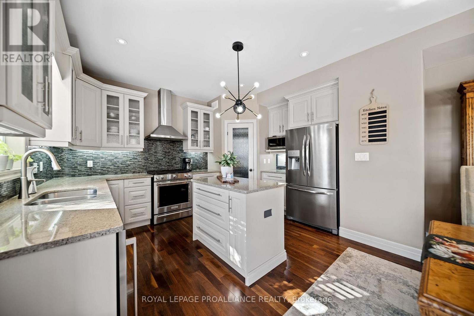 77 HANOVER CRT