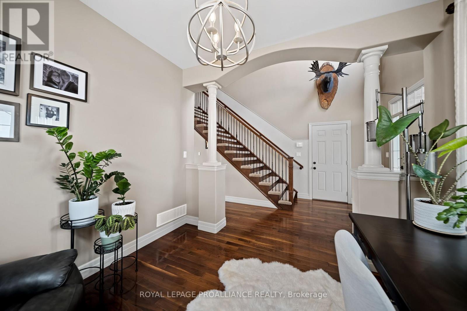77 HANOVER CRT