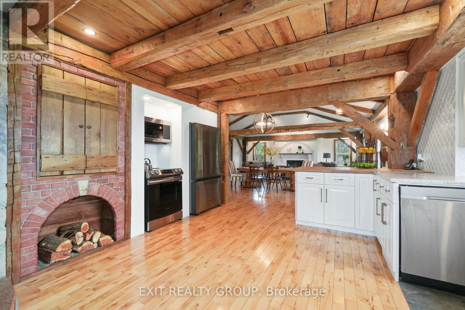 826 BEECHWOOD RD