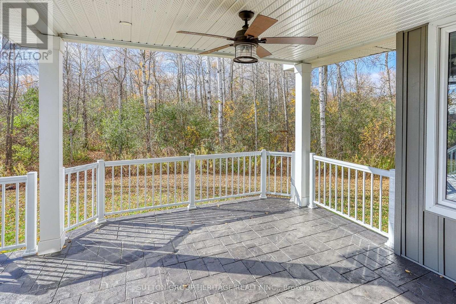 38 WESTLAKE CRT