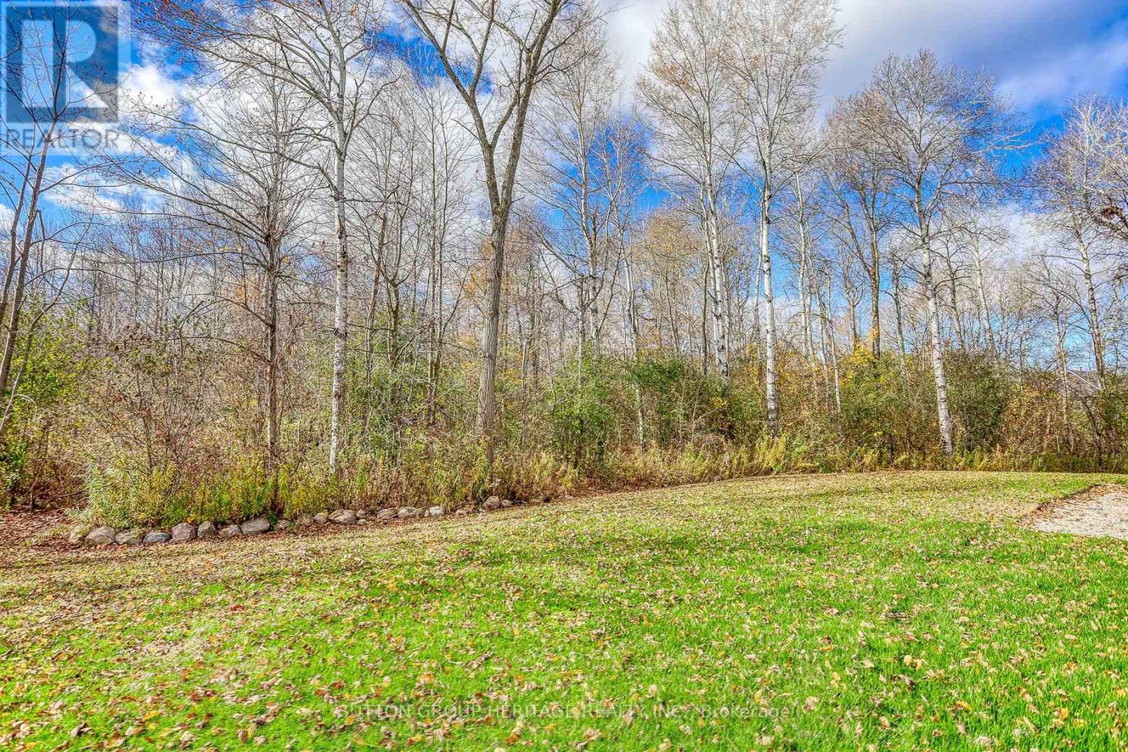 38 WESTLAKE CRT