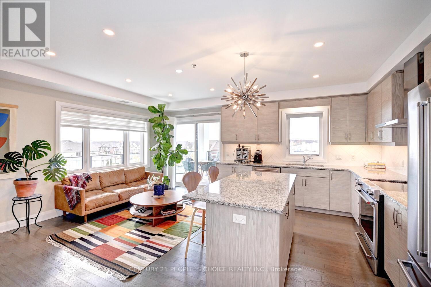 #302 -245 GREY SILO RD, #302
