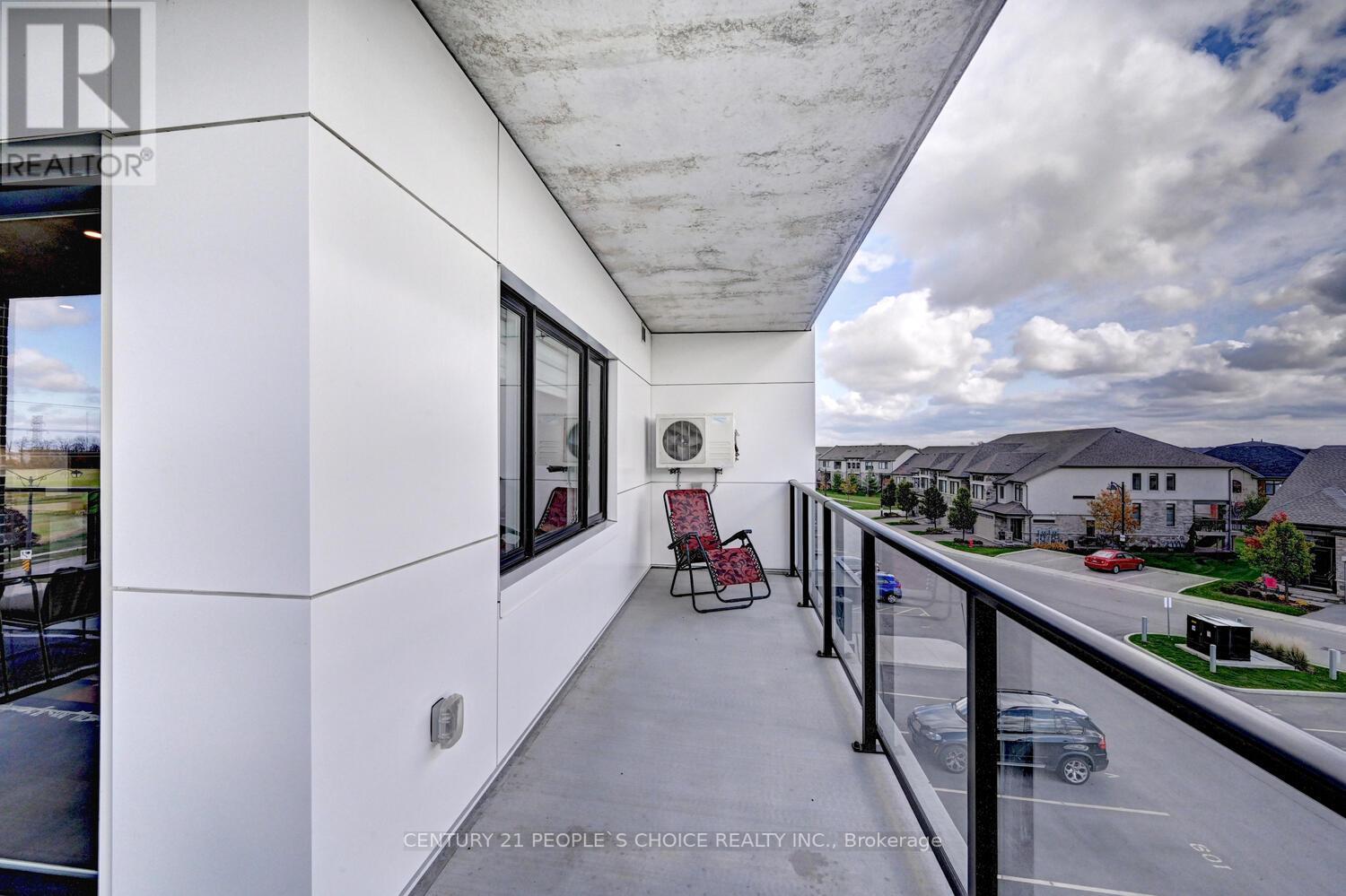 #302 -245 GREY SILO RD, #302
