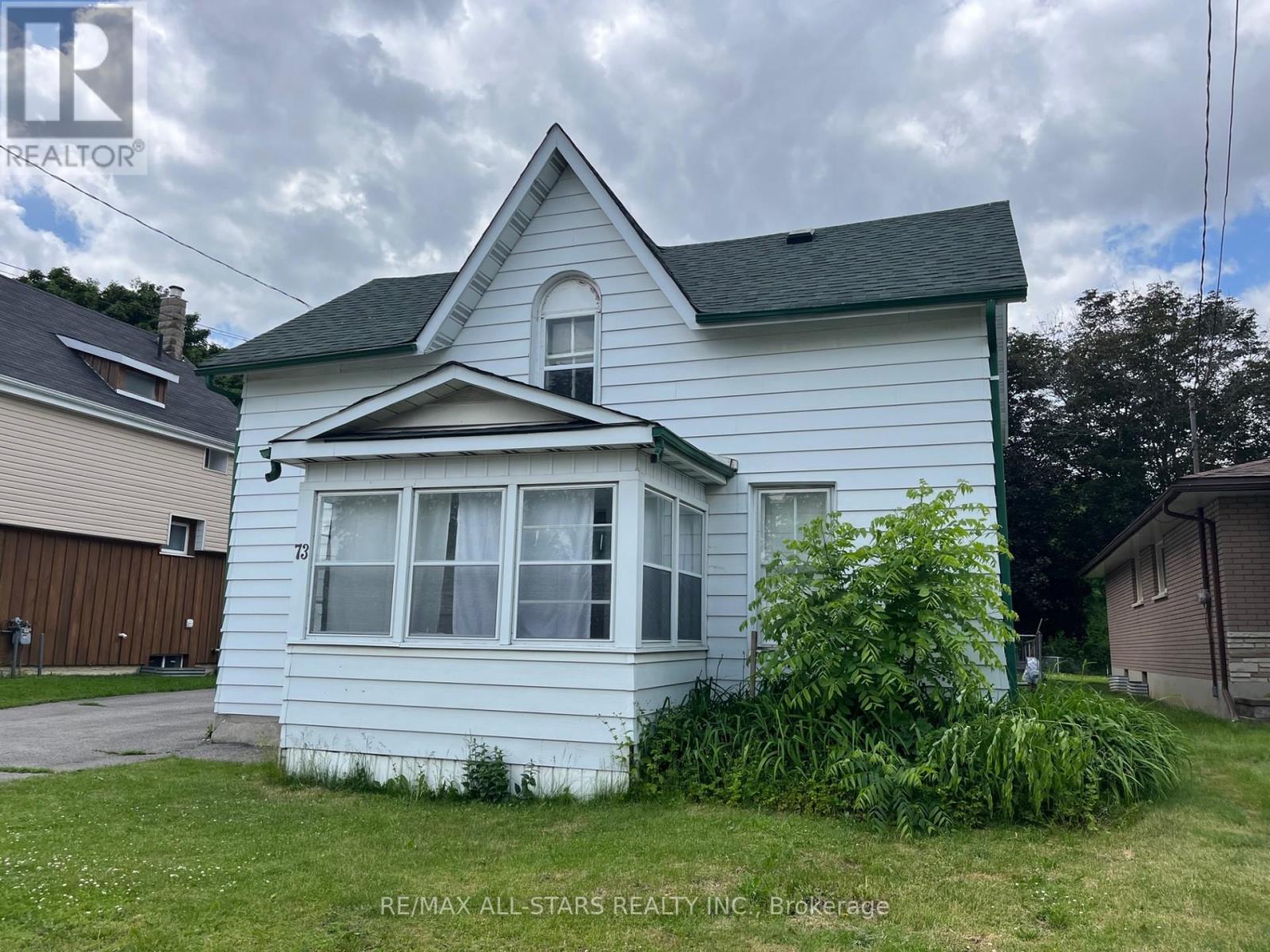 73 VICTORIA AVE N