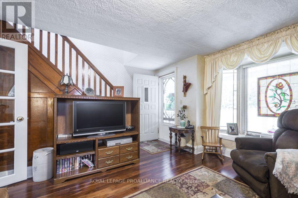 11438 C LOYALIST PKWY N