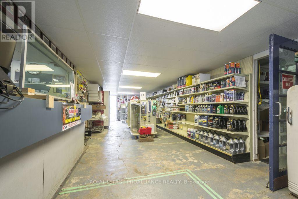 11438 C LOYALIST PKWY N