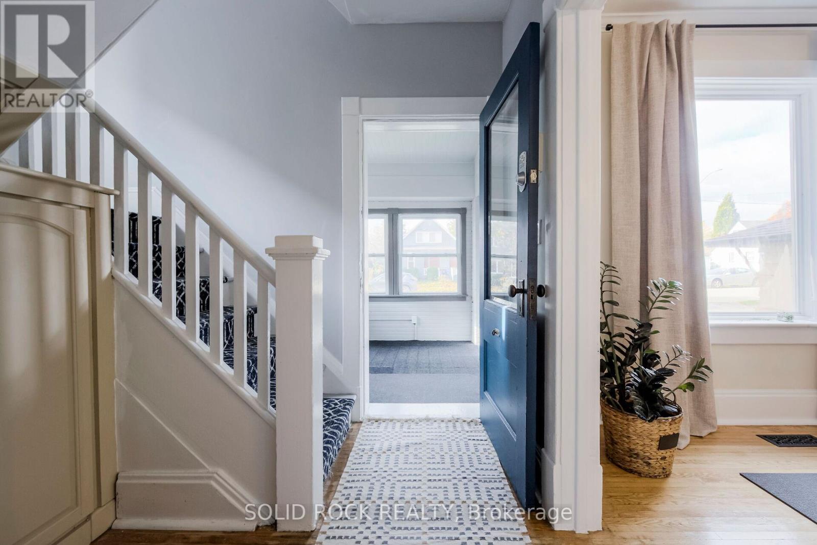 233 HENRY VILLA DR
