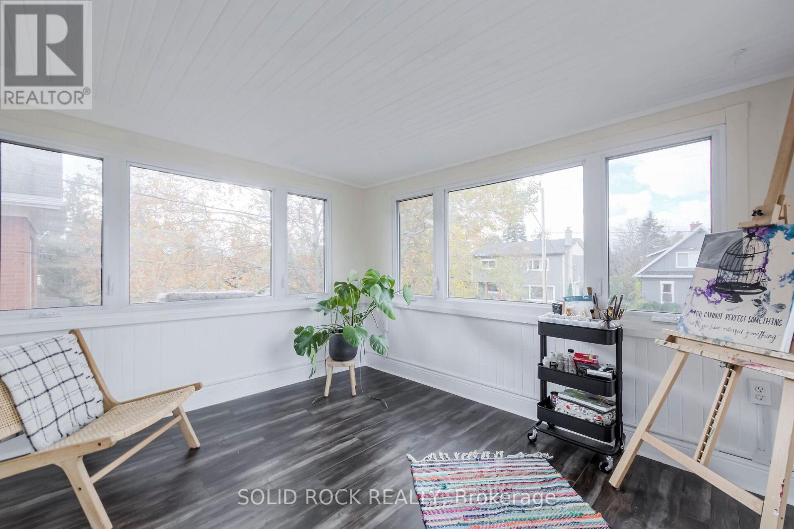 233 HENRY VILLA DR