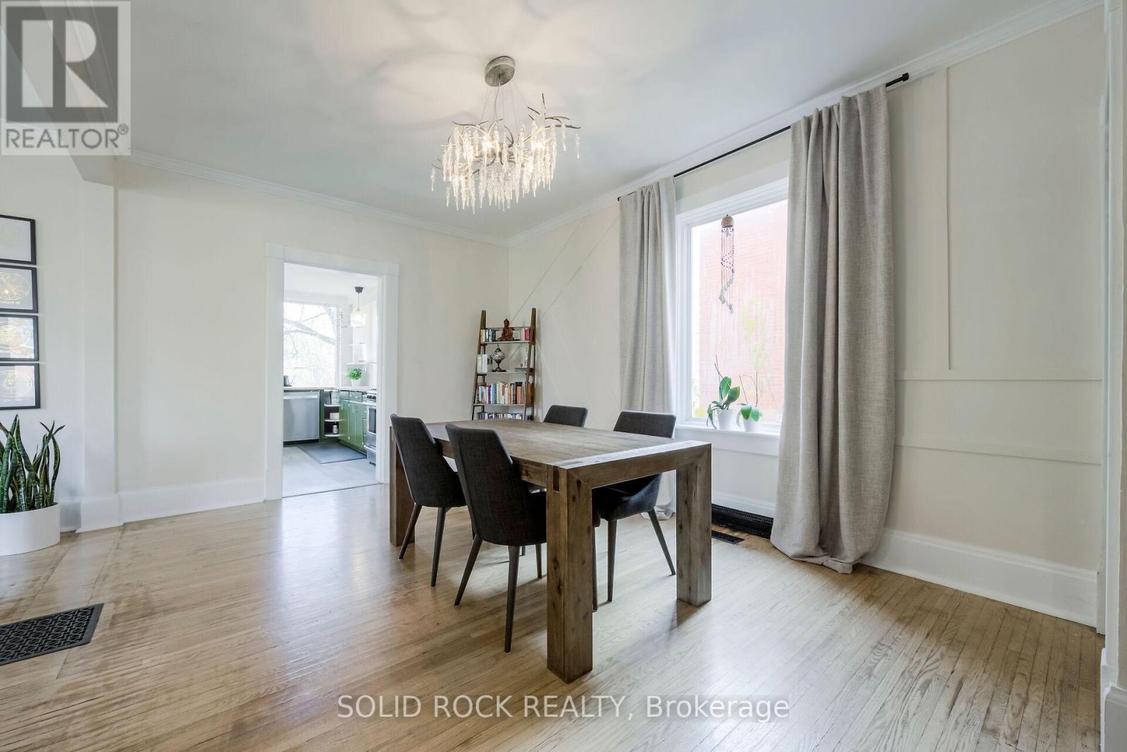 233 HENRY VILLA DR