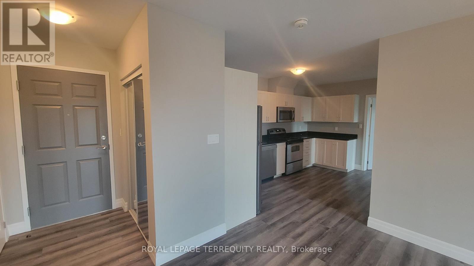 #417 -501 FRONTENAC ST, #417