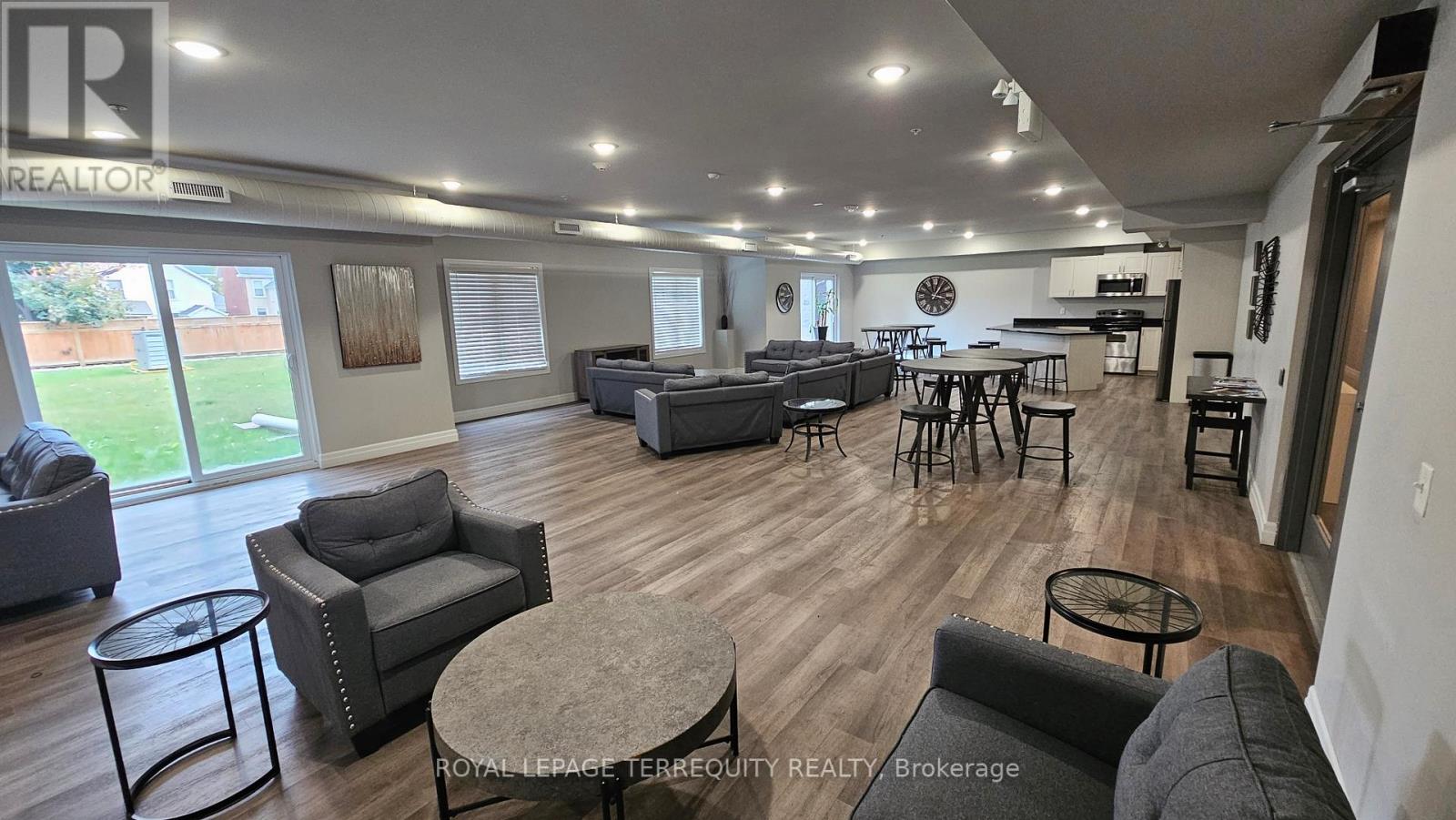 #417 -501 FRONTENAC ST, #417
