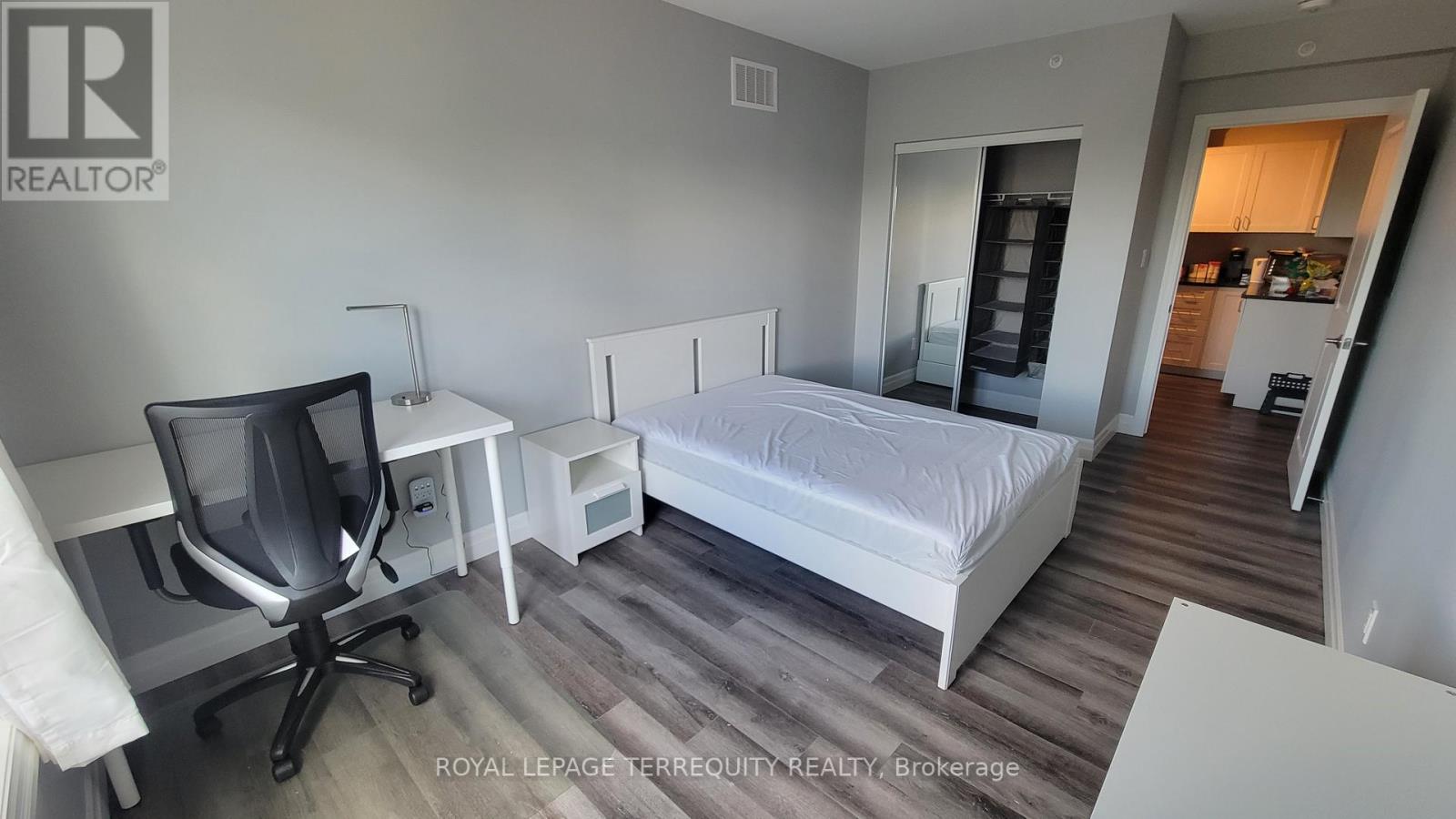 #417 -501 FRONTENAC ST, #417