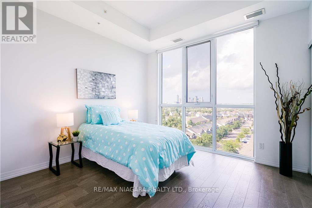#802 -7711 GREEN VISTA GATE, #802