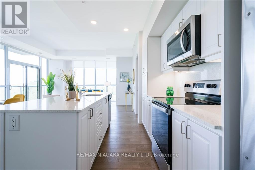 #802 -7711 GREEN VISTA GATE, #802