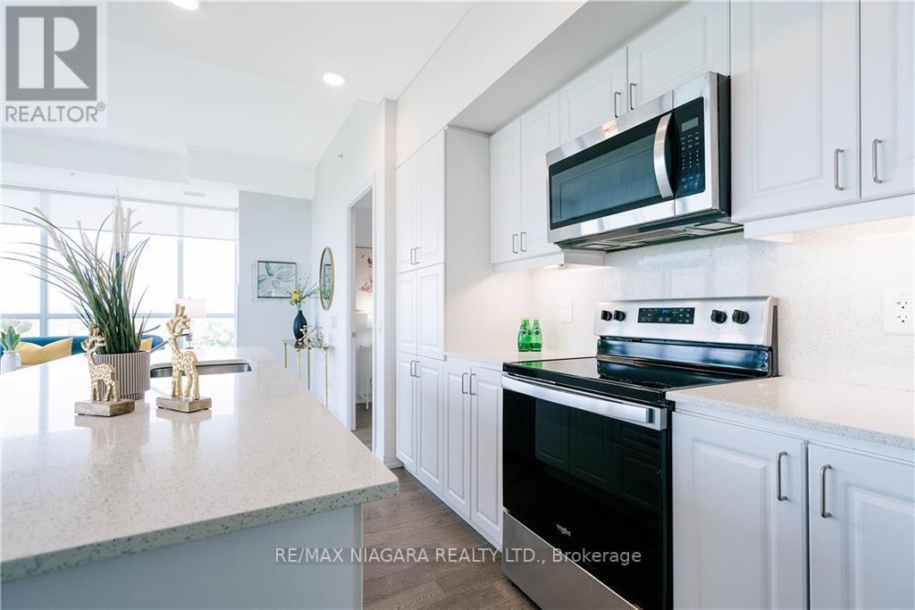 #802 -7711 GREEN VISTA GATE, #802