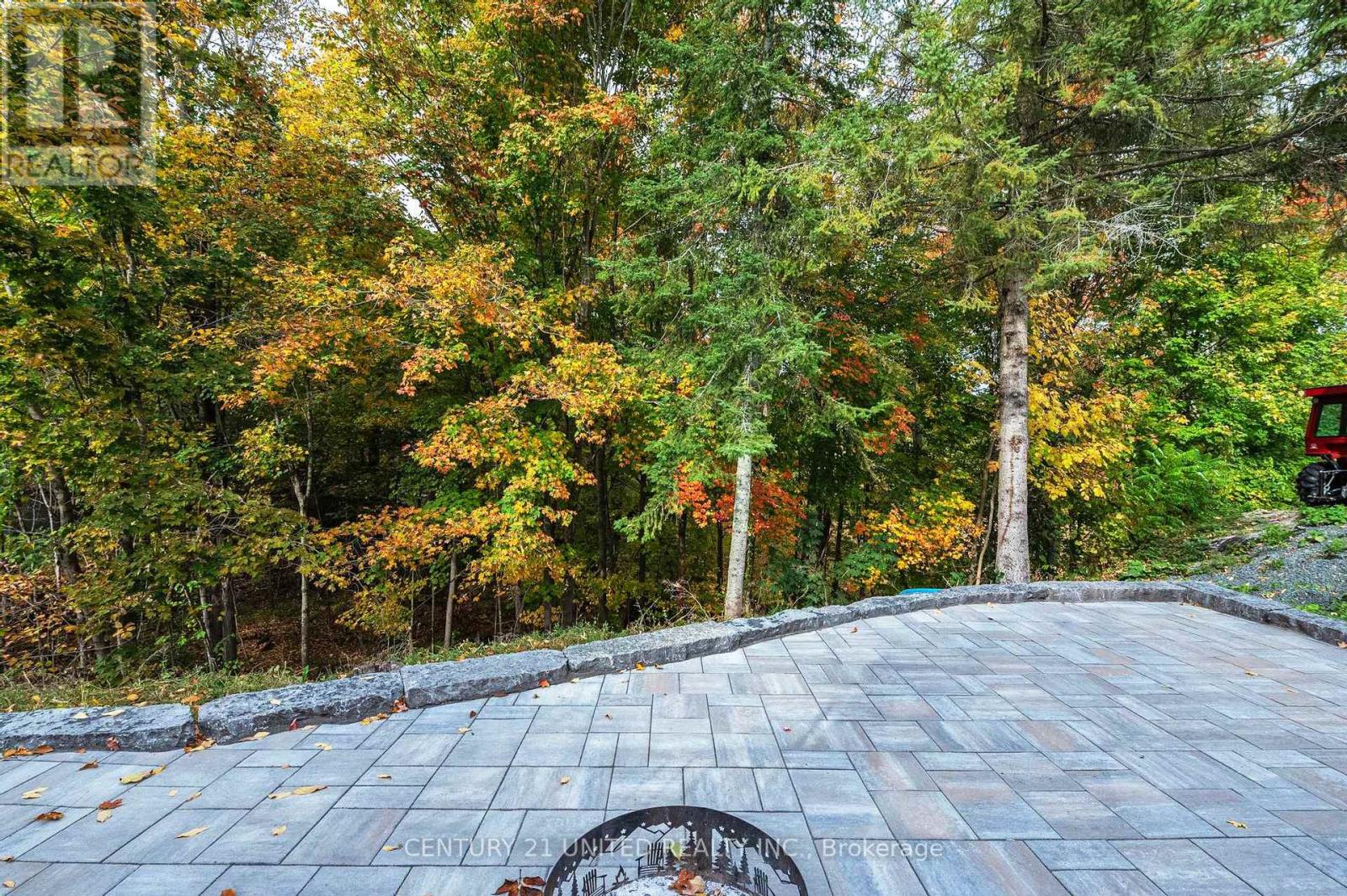 24 CLIFFSIDE DR