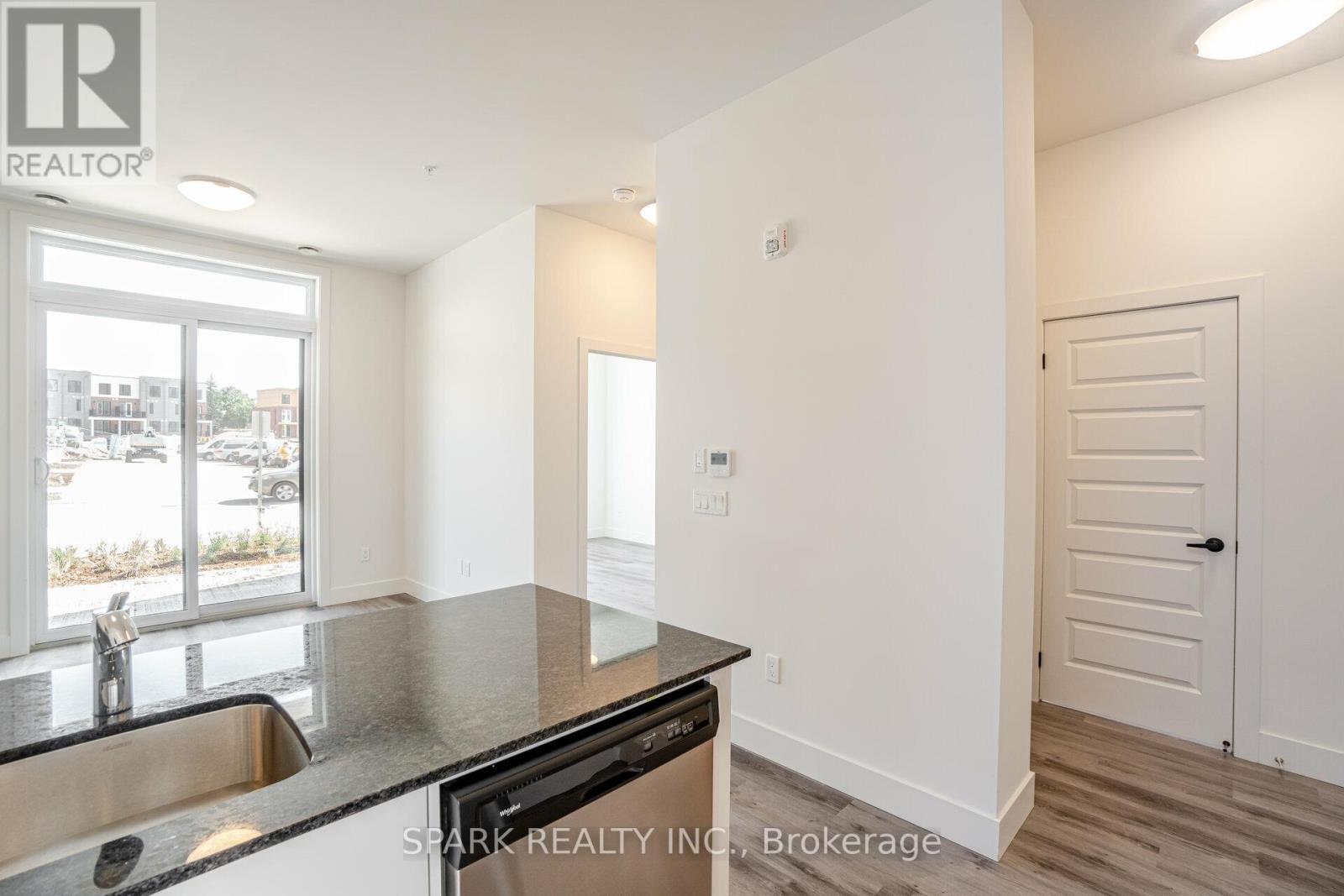 #105 -103 ROGER ST, #105
