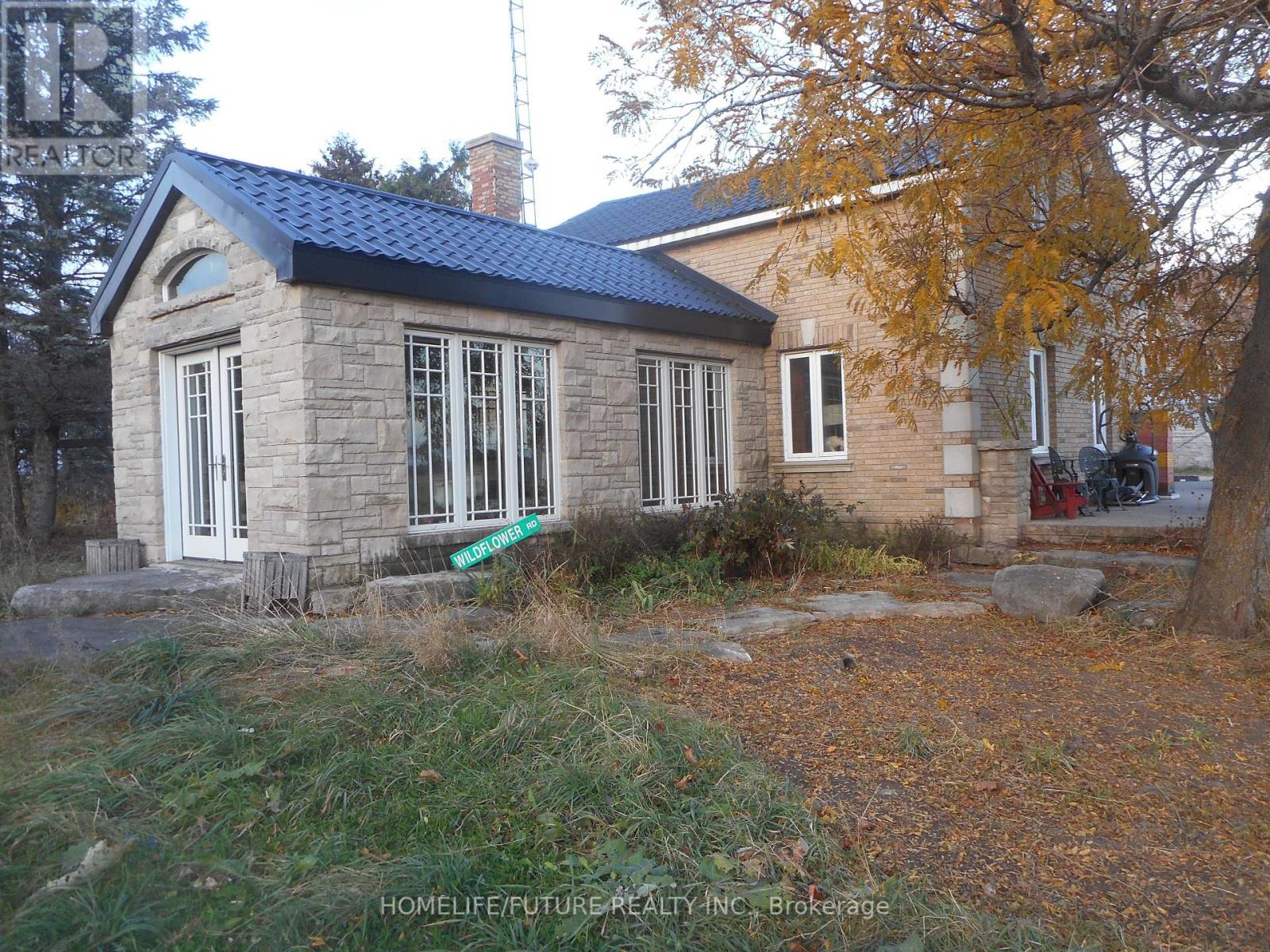 154 CENTENNIAL PARK