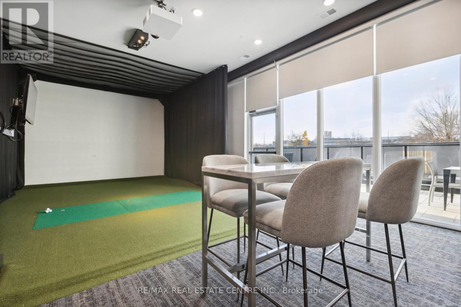 #602 -71 WYNDHAM ST S, #602