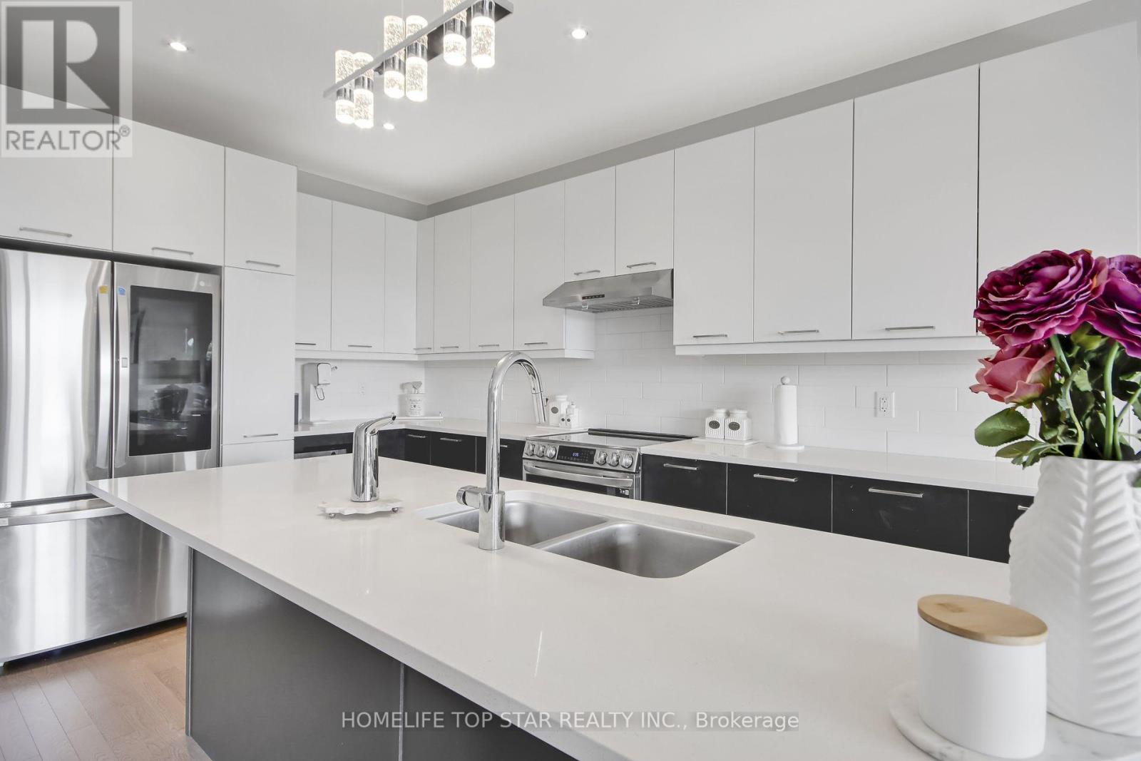 248 SHUTTLEWORTH DR