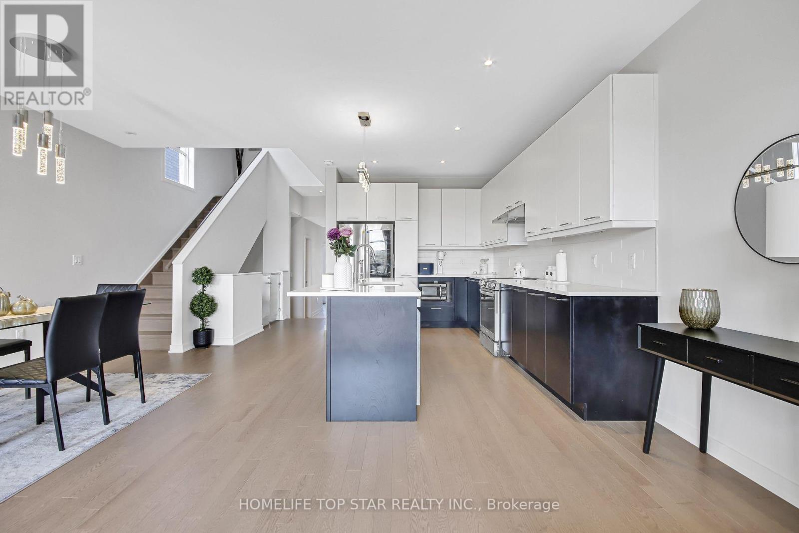 248 SHUTTLEWORTH DR