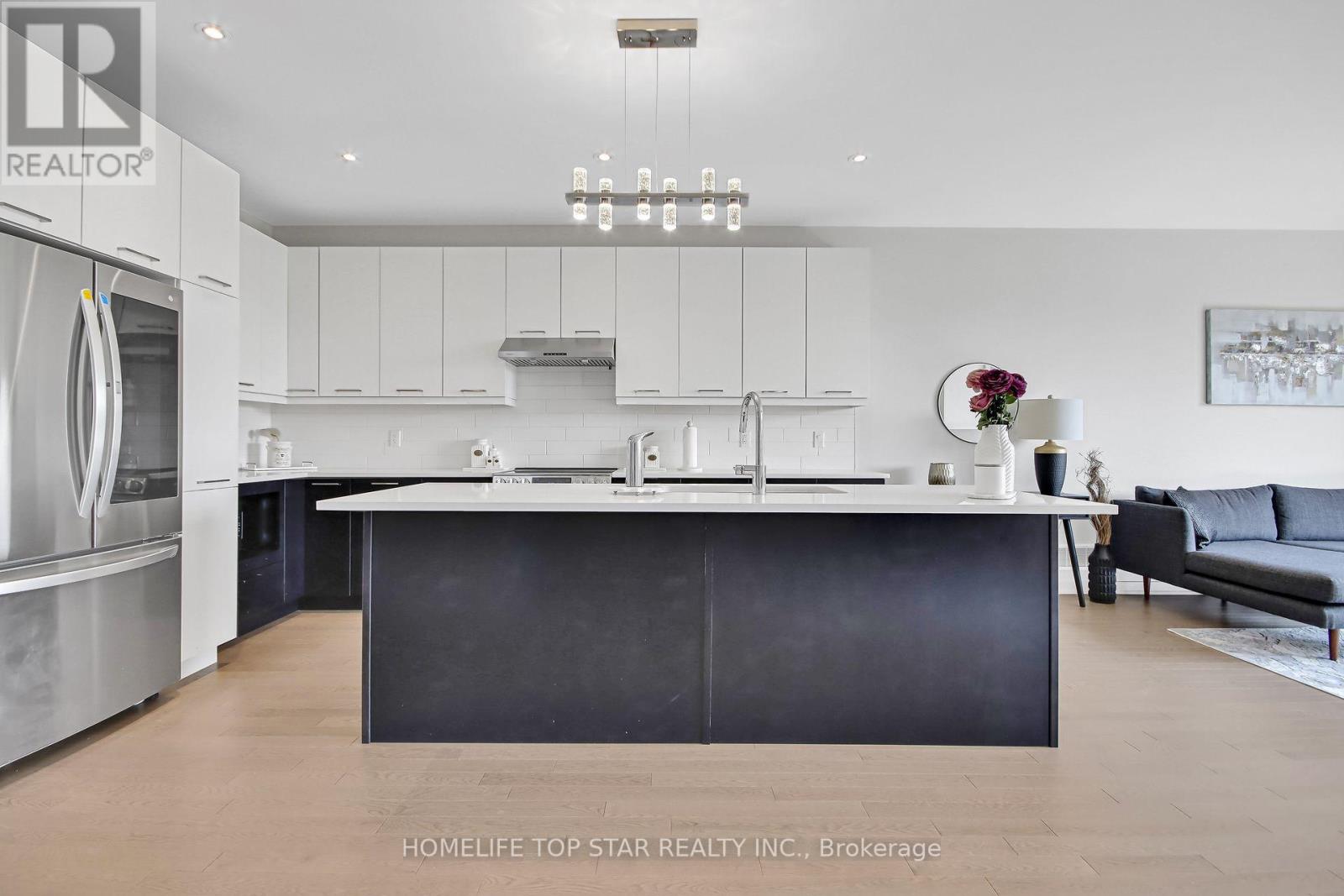 248 SHUTTLEWORTH DR