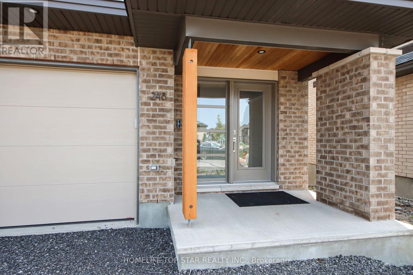 248 SHUTTLEWORTH DR