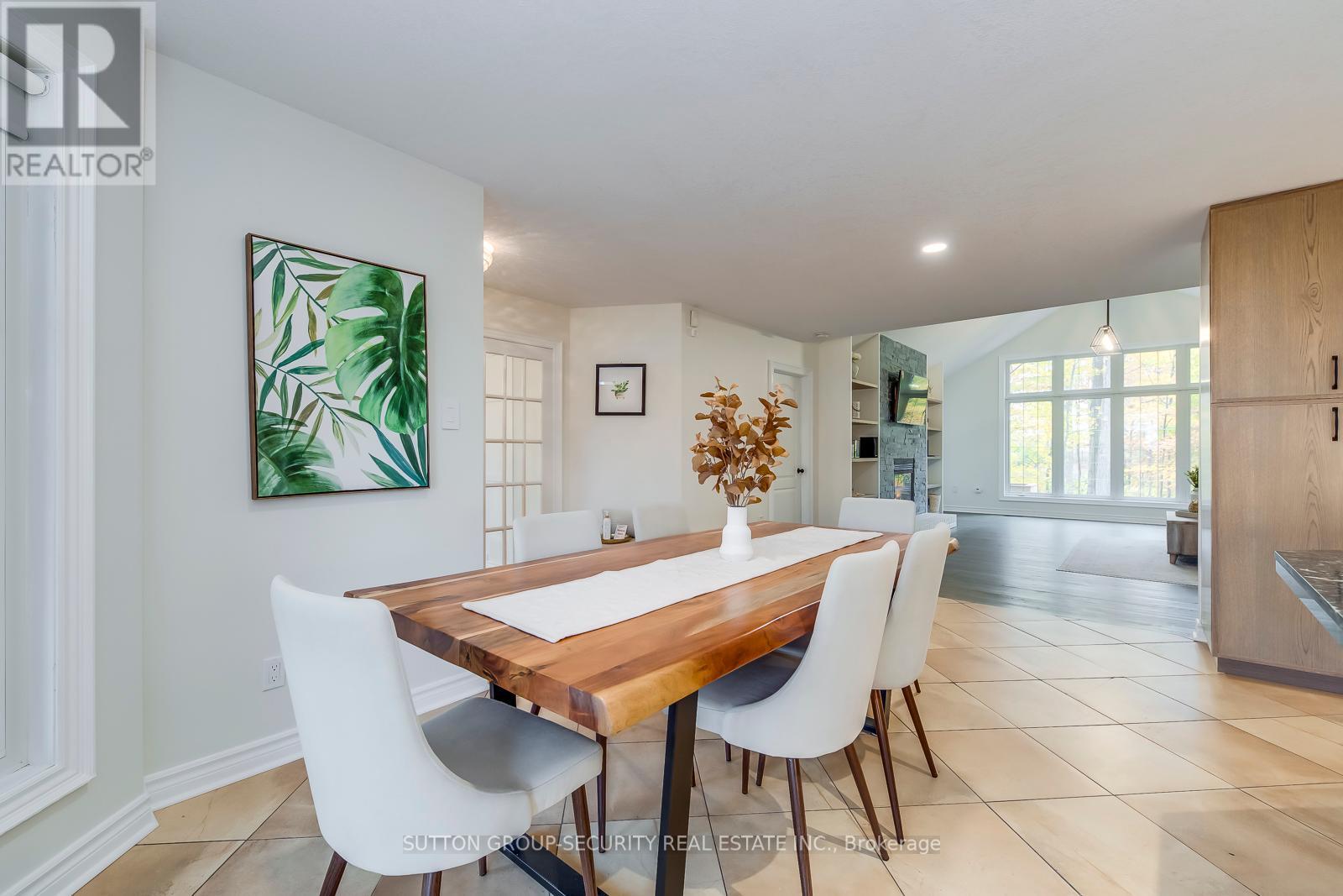 4486 WELLINGTON RD 32
