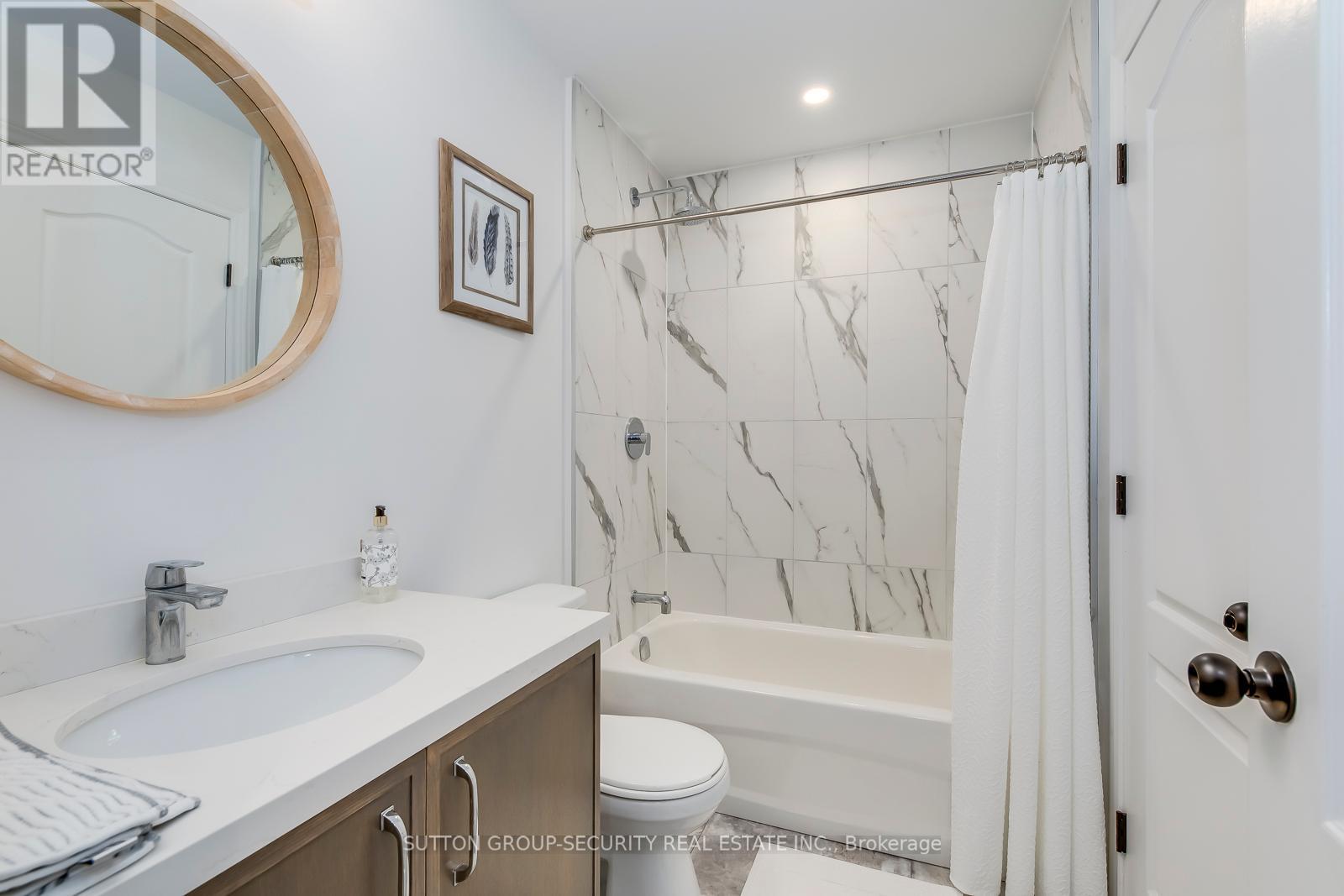 4486 WELLINGTON RD 32