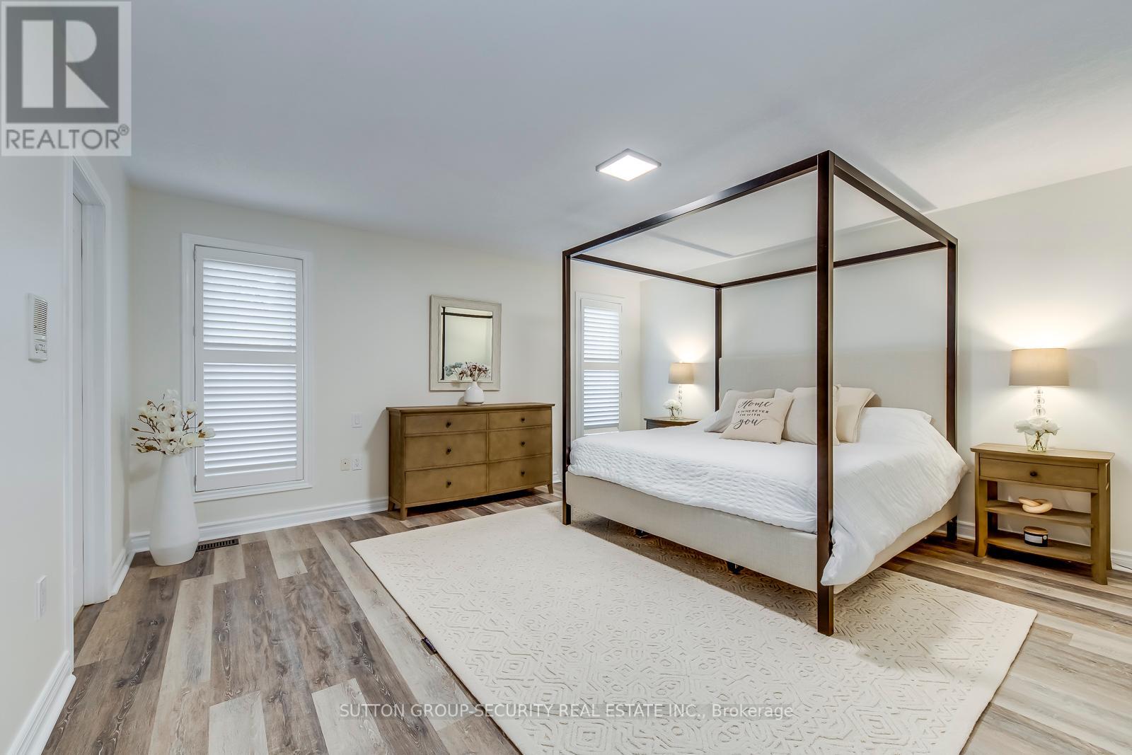 4486 WELLINGTON RD 32