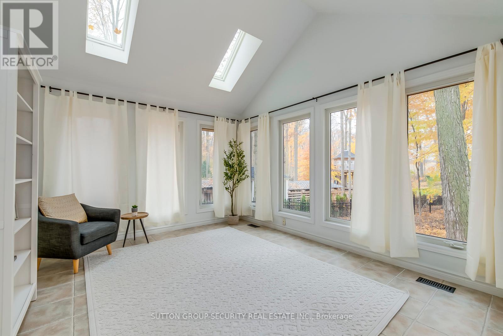 4486 WELLINGTON RD 32