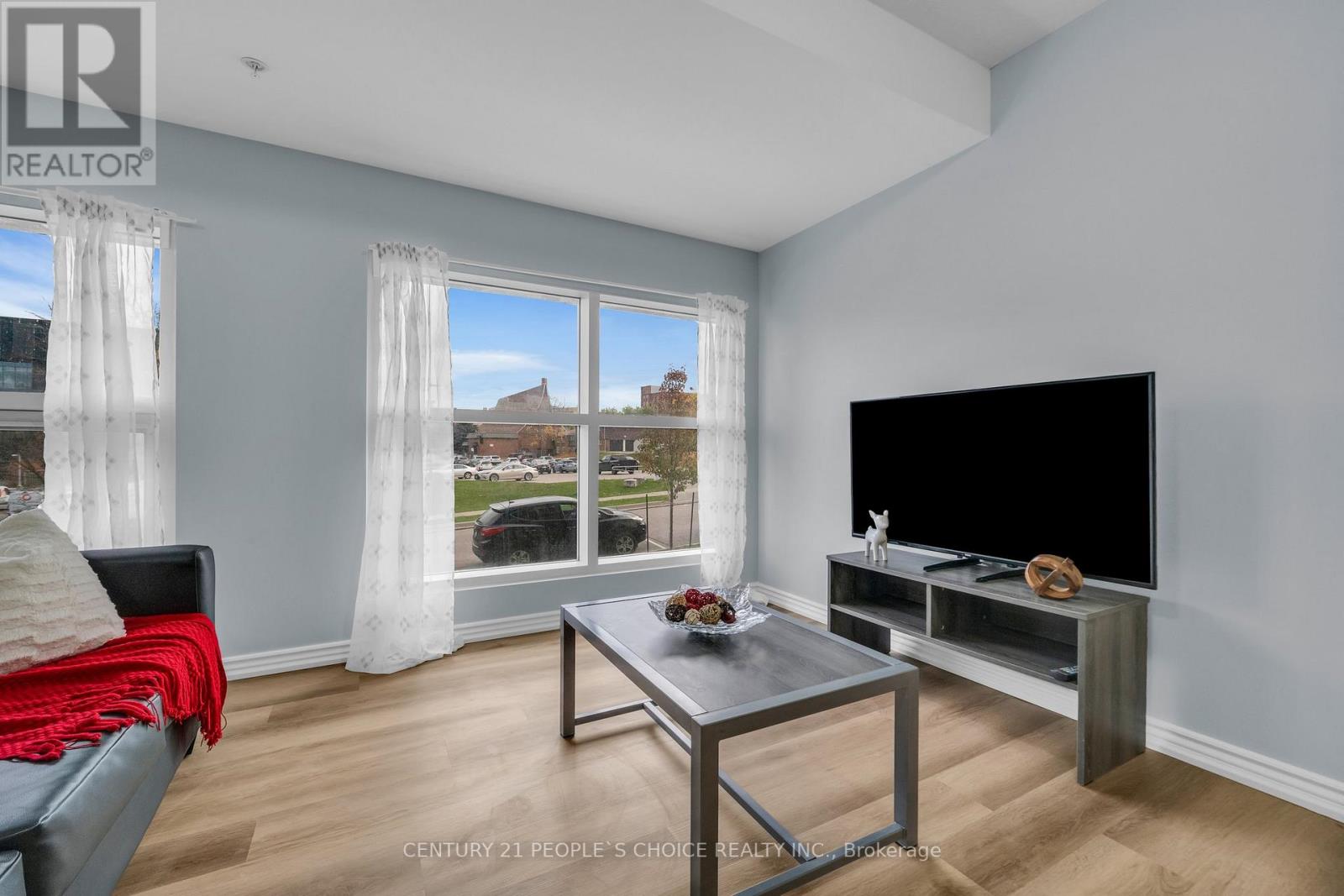 #B 109 -275 LARCH ST S, #B 109