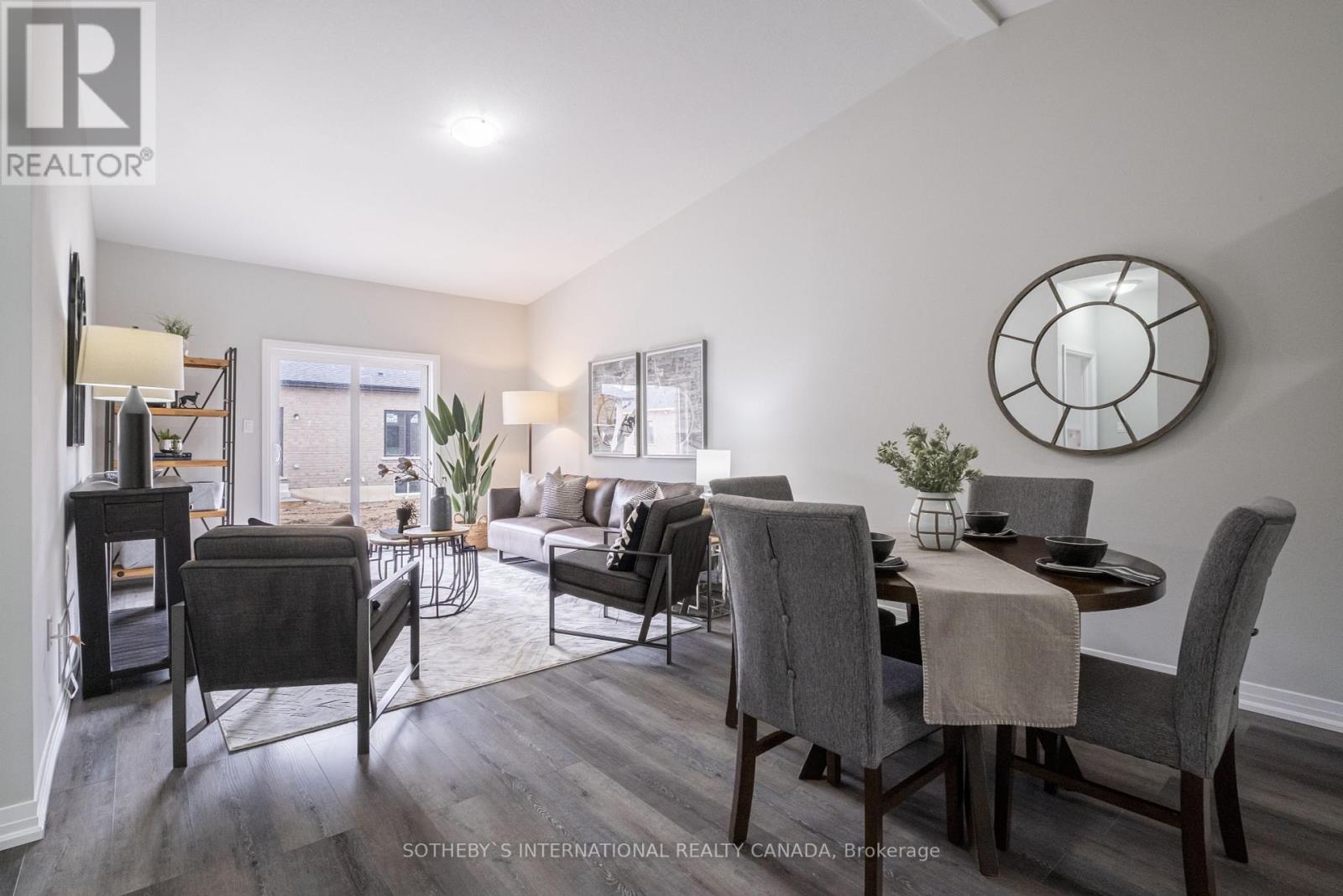 #40 -550 GREY ST, #40