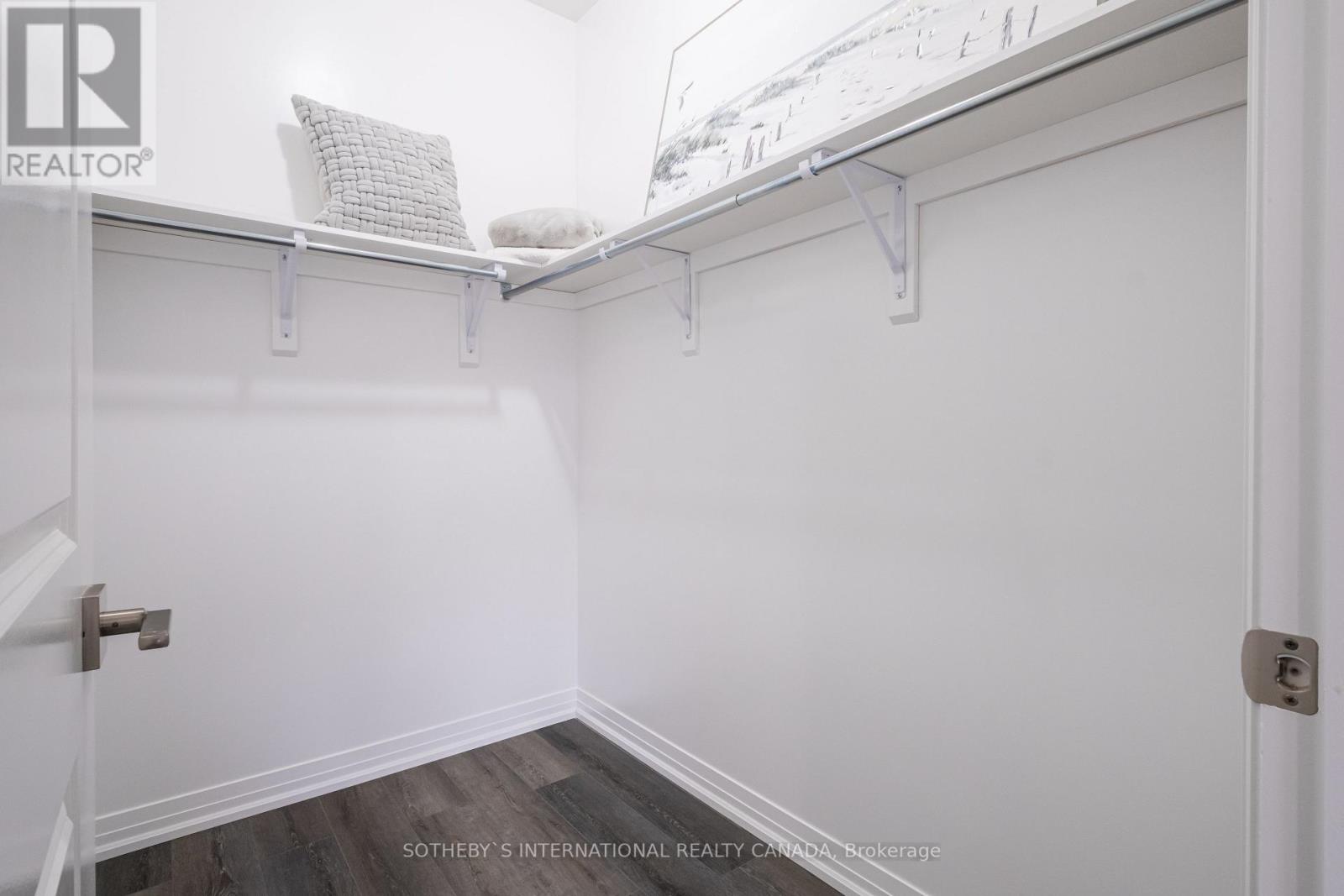 #40 -550 GREY ST, #40