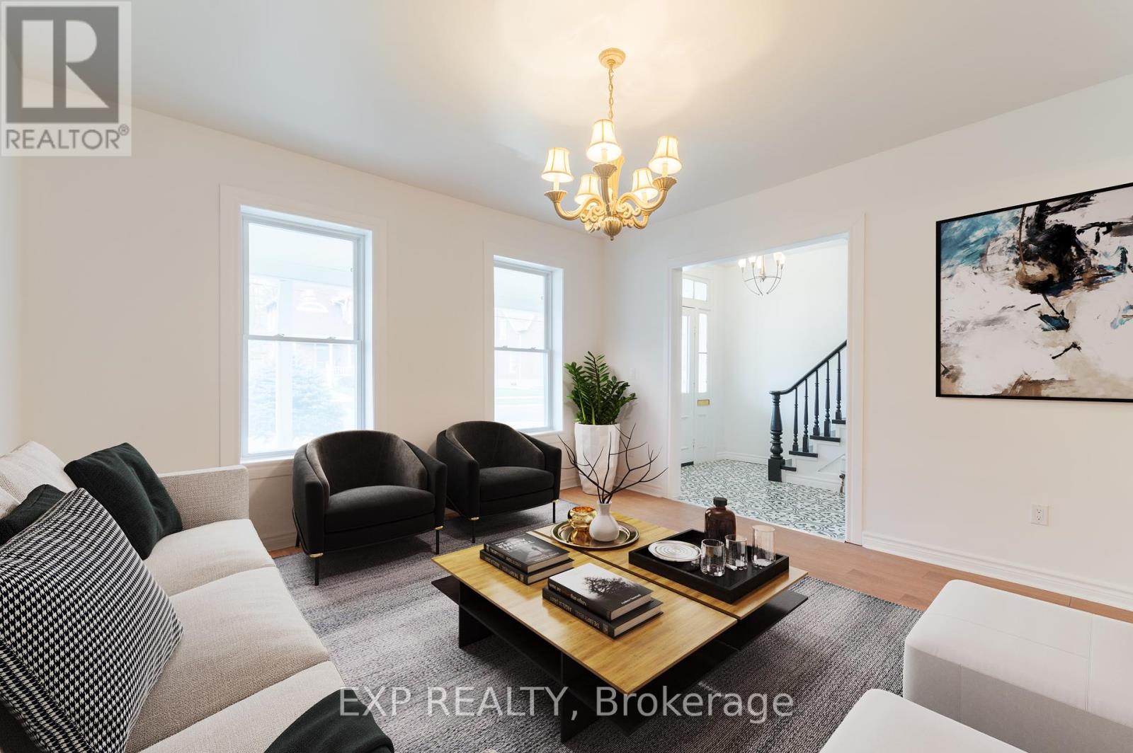 110 DUNDAS ST W