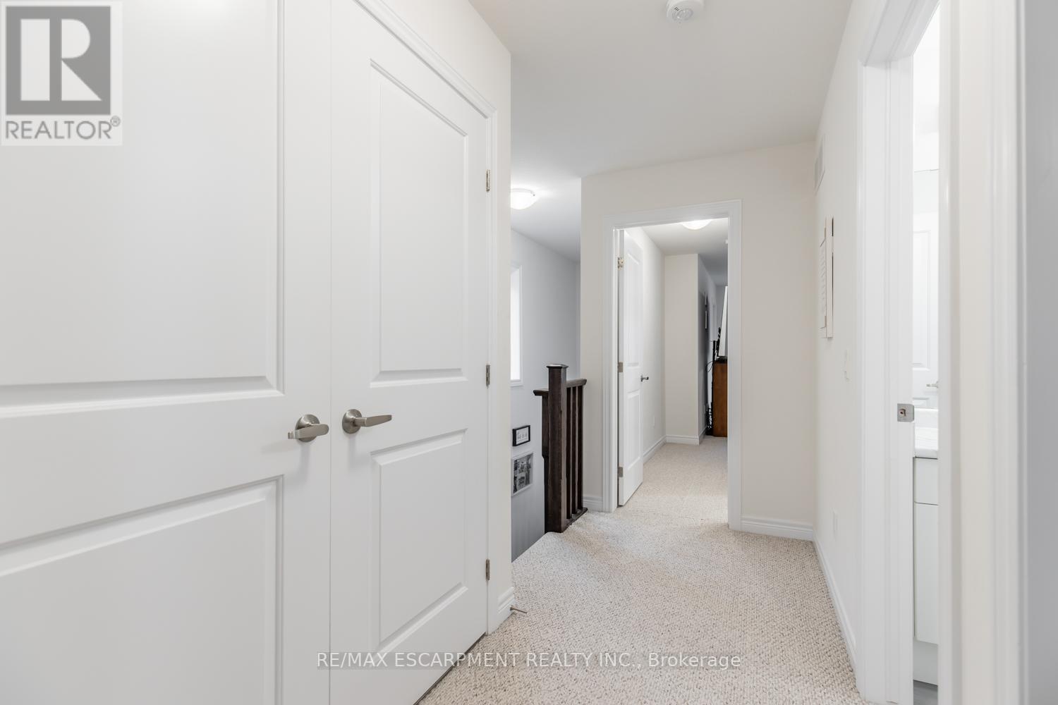 #62 -77 DIANA AVE, #62