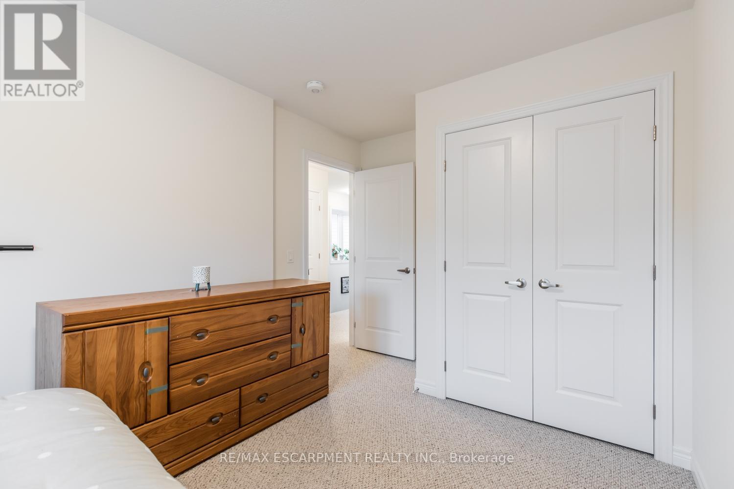 #62 -77 DIANA AVE, #62